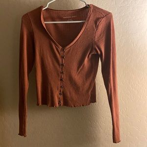 Reddish brown long sleeve, Small.